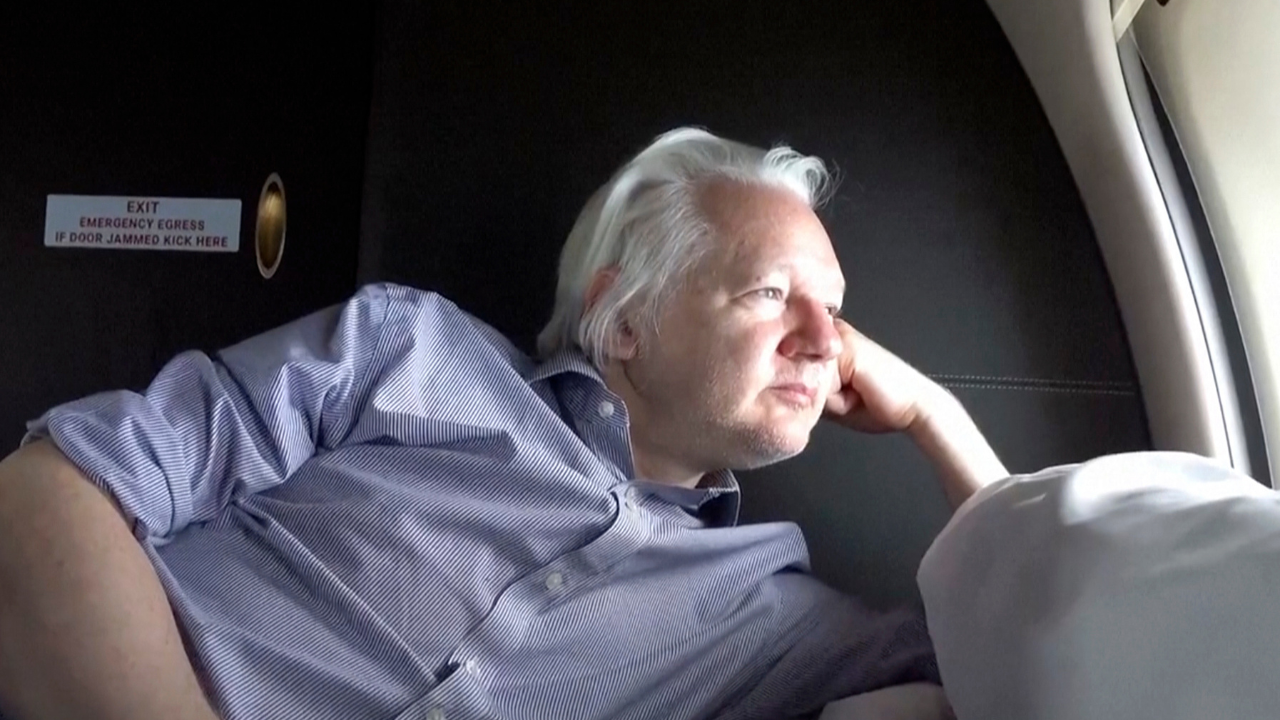 WikiLeaks Founder Julian Assange Returns Home A Free Man Wife Cant Stop Crying  VIDEO