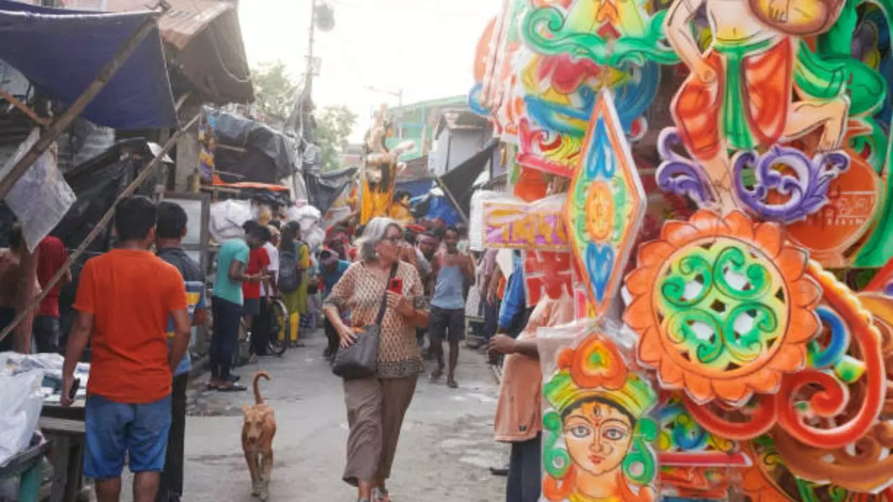 Kolkata Civic Bodys 3-Day Deadline To Register Hawkers After Bombay HC Raps BMC