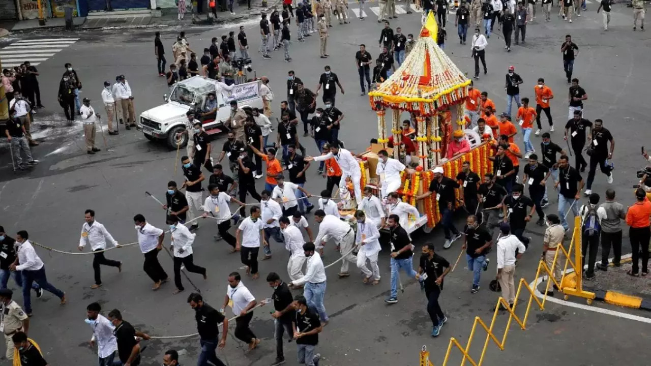 Ahmedabad 147th Rath Yatra Over 18K Security Personnel Deployed CM Patel Review Preparations