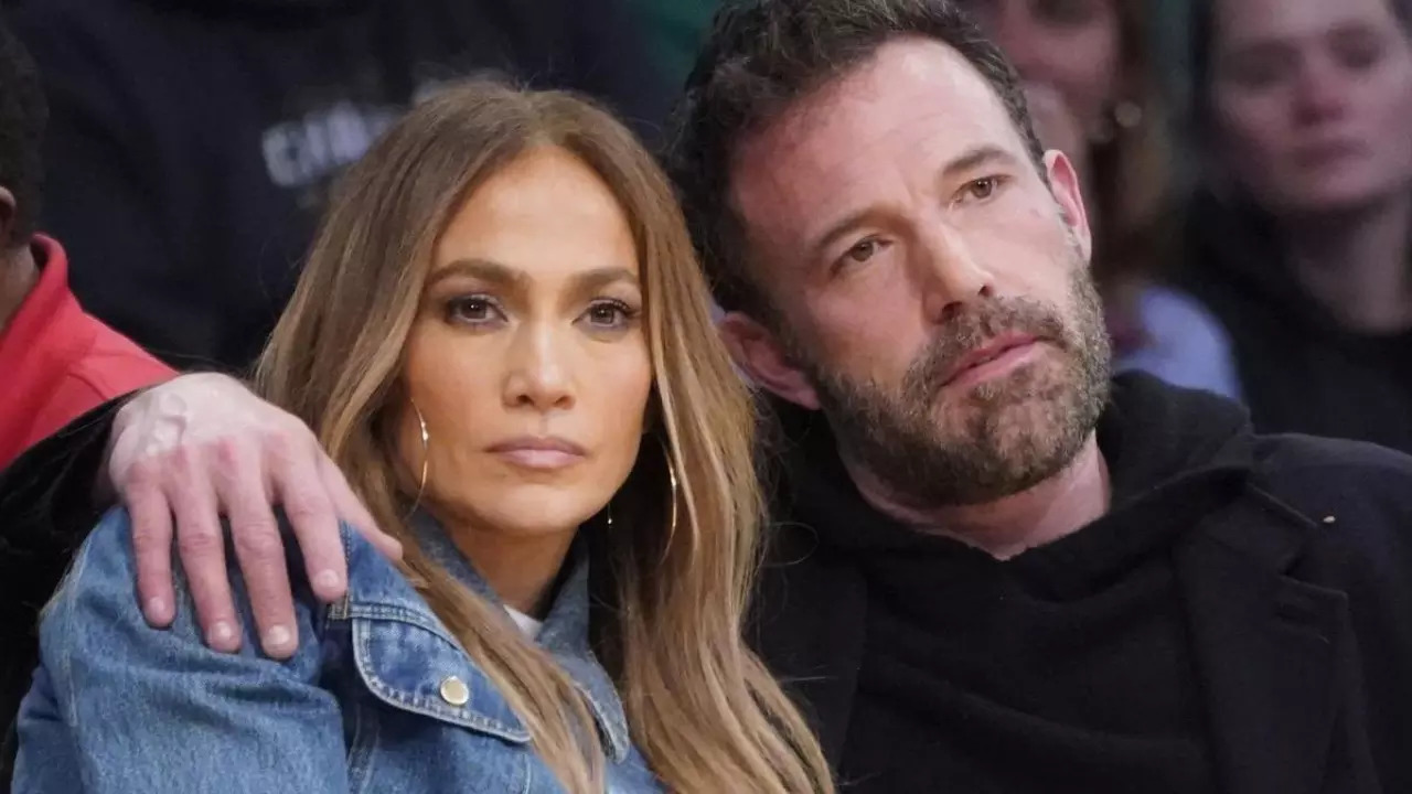 Jennifer Lopez Ben Affleck Are Divorced Will Issue Joint Statement SOON Report