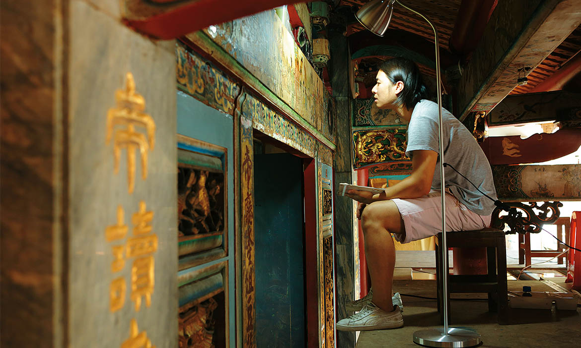 「繪彩之於台灣廟宇，如同油畫之於義大利人，不是奢華收藏品，而是生活必要品」——鷹架上的古蹟修復師蔡舜任