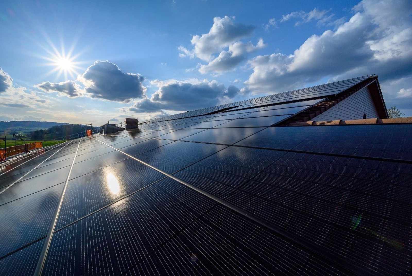 Hettlingen-瑞士-太陽能-綠電-再生能源-發電-永續發展-SDGs