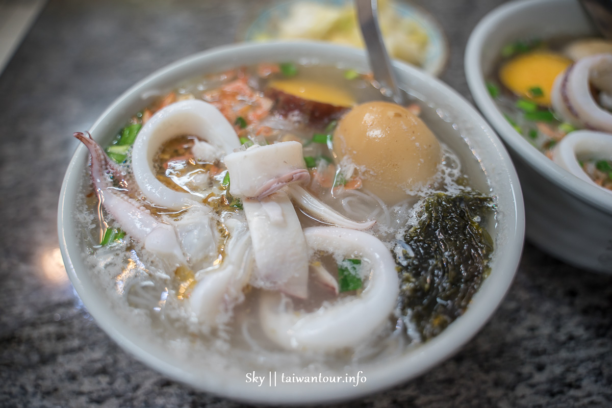 【單一純賣 什錦雞湯米粉】花蓮市必吃美食免費加湯加米粉吃到飽.李明義