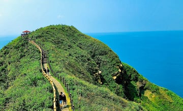 新北瑞芳｜鼻頭角步道，海上小長城，眺望270度海景超遼闊，步道好走很輕鬆