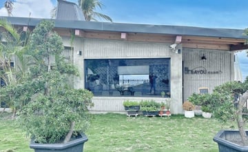 台東｜藍色海灣Bluebayou：坐擁整片大平洋的海景咖啡廳，180度絕美景觀