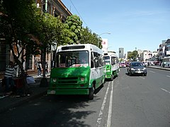 Microbuses de la ruta San Cosme - Cuitláhuac 02.jpg