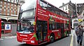 English: Metroline, TEH915 (SN08 AAO), an Alexander Dennis Enviro400H, at Victoria. This is a hybrid vehicle.