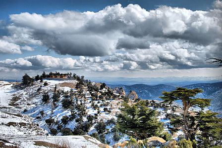 "landscape of Djebel Chélia (Aurès)" by Hamza-sia