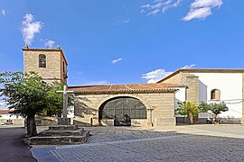 Iglesia parroquial de San Miguel en Ledrada.jpg