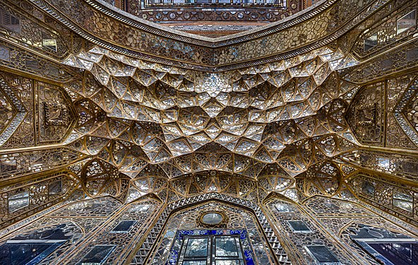 "Ceiling_of_Chehel_Sotoun.jpg" by User:Amirpashaei