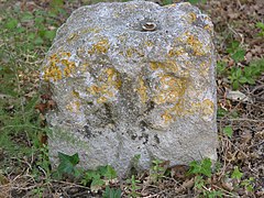 Saint-Mors de Carpentras sur une borne.jpg