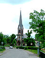 Die Kirche, seit 2008 mit neuer Turmhaube