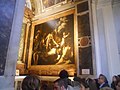 El público se agolpa ante la capilla Contarelli de la iglesia de San Luis de los Franceses (Roma) para ver los tres cuadros de Caravaggio en 2010.