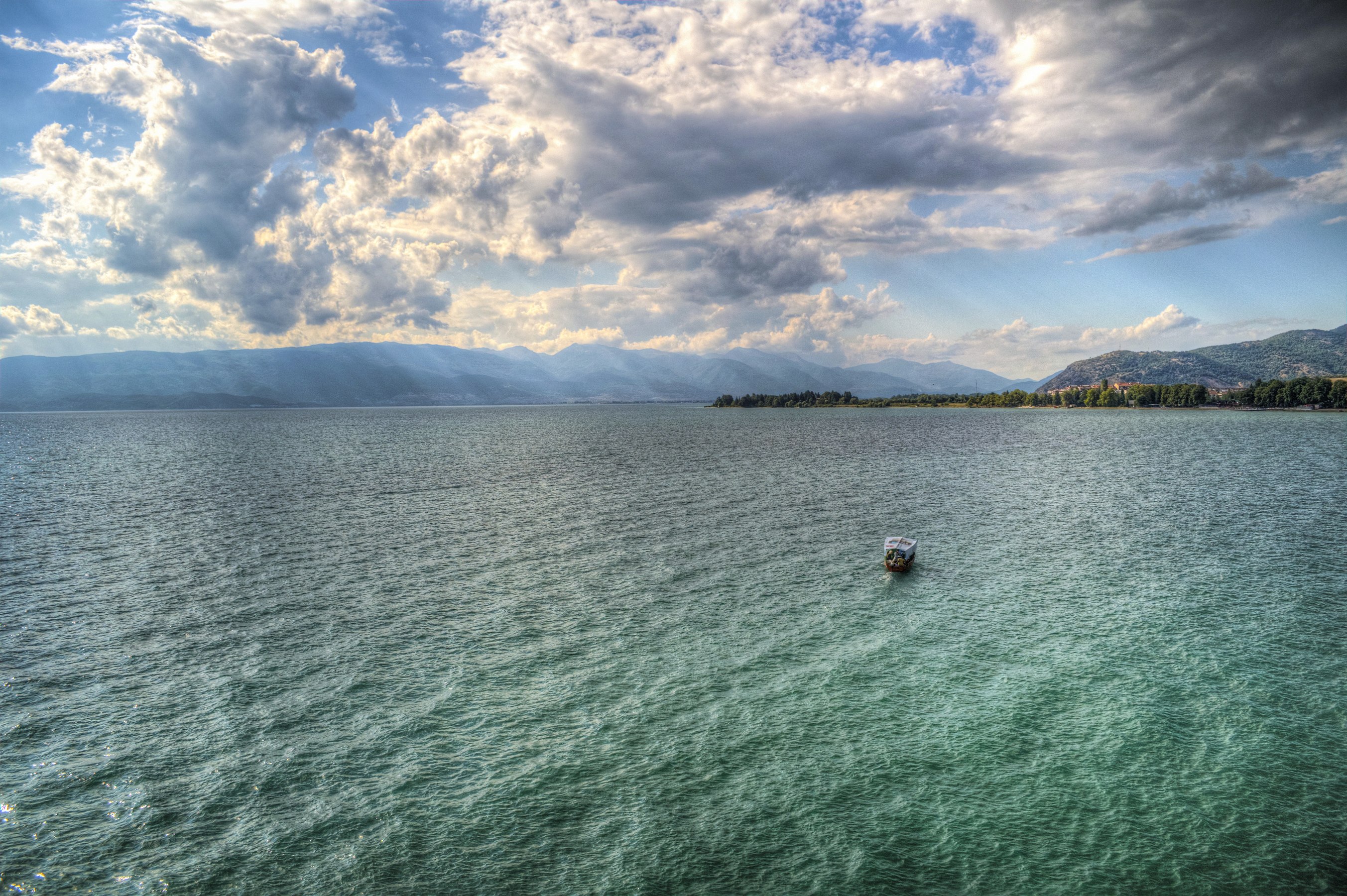 А boat in Lake Ohrid by User:Darkocv