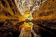 第三名： Cueva de los Verdes, Canary Islands, Spain. Reflection on water. (POTD) Luc Viatour (Lviatour)