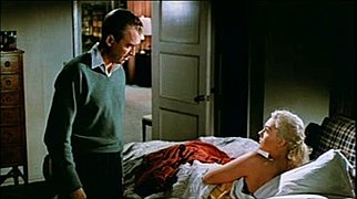 Vertigo 1958 trailer bedroom.jpg