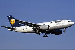 Lufthansa, bit front