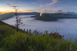 Pesona Gunung Bromo.jpg