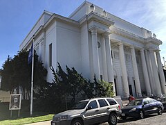 2018-1130-internet-archive-visit-by-wikimedians-05.jpg