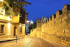6. Old City or Inner City (Azerbaijani: İçəri Şəhər), the historical core of Baku, Azerbaijan Fotografija: eyhunes Licencija: CC-BY-SA-3.0