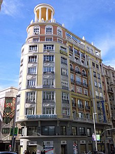 N.º 61, Hostal R. Buenos Aires edificio construido en/built in 1931