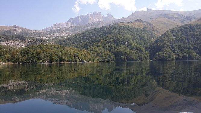 Maralgöl lake © Kamil Namazov