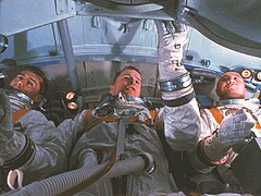 Apollo1 Crew im Simulator.jpg