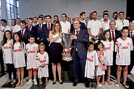 15.05.29-Grupo-1-Recepción Sevilla FC (18237521342).jpg