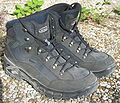 osmwiki:File:Hiking shoes Lowa.jpg