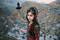 Tercer puesto: una niña pueblerina, Palangán, Kurdistán, Irán. – Atribución: Salar Arkan - سالار ارکان (CC BY-SA 4.0)