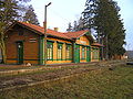 Zabytkowa stacja kolejowa Białowieża Towarowa (obecnie The Tsar's Restaurant - Restauracja Carska), widok od strony południowej, Bialowieza, Polska, 01,2007