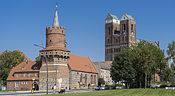 47. Platz: Mitteltorturm, Ruine der Heiliggeistkirche und Marienkirche in Prenzlau Fotograf: Bytfisch