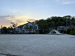 Mayumi lion park.jpg