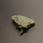 Lingote de bronce ibérico - Museo de prehistoria de Valencia.jpg