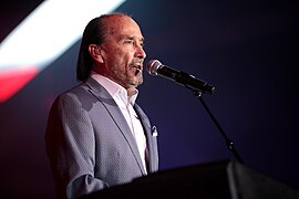 Lee Greenwood (51776377599).jpg