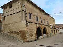 Ayuntamiento de Val de Conejos (Escucha, Teruel).jpg