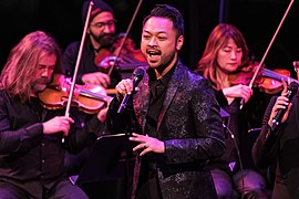 Jose Llana at Lincoln Center's "American Songbook" (46050603075).jpg