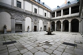 Patio de armas.