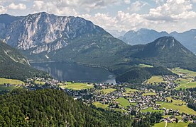 Altaussee mit Altausseer See.jpg