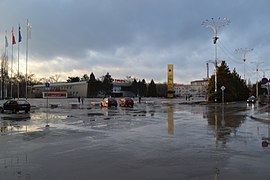 Вид на Площадь Победы, ДК Октябрь и центральные входы в парк Победы.jpg