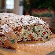 Stollen with candied fruits.jpg