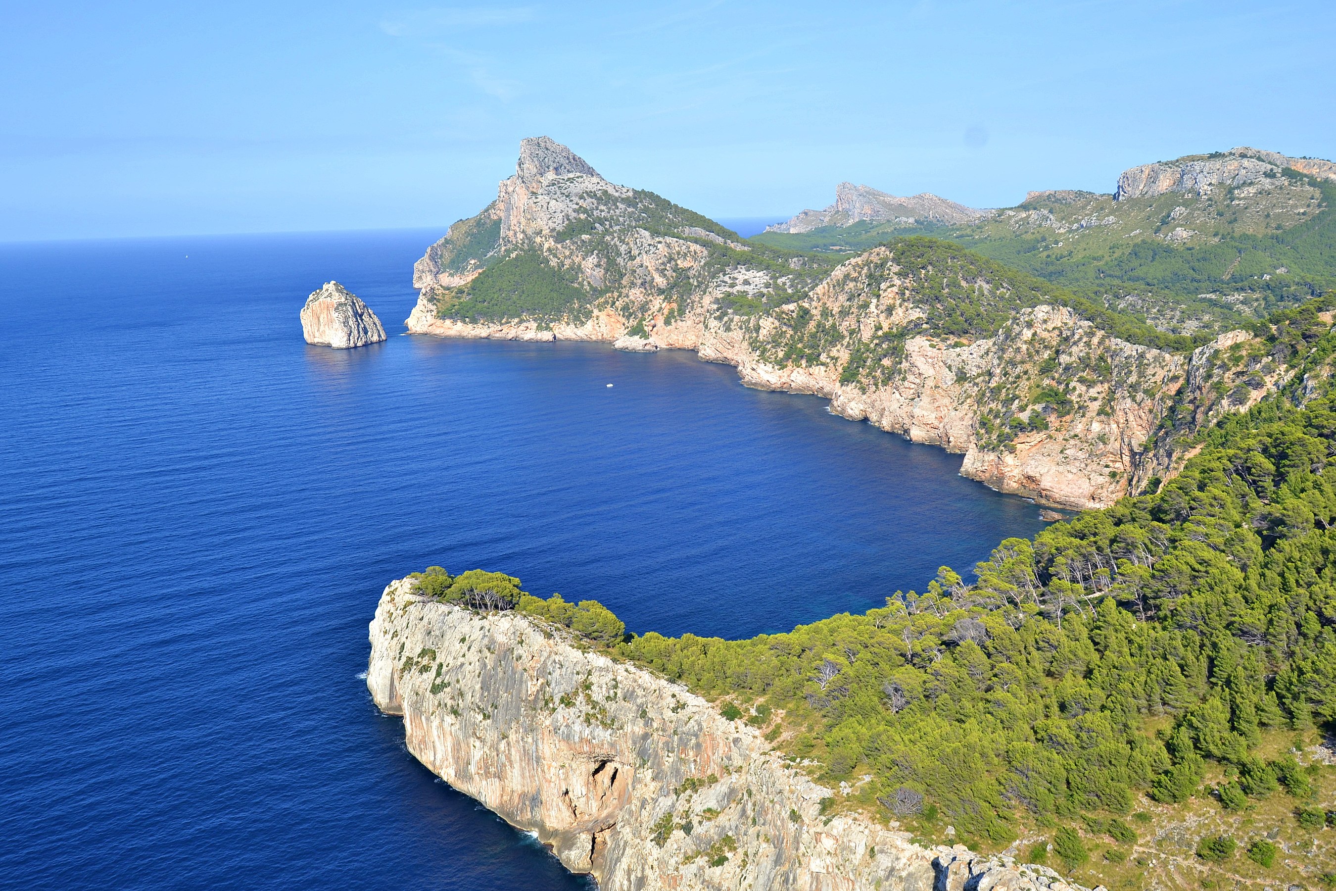 Cape of Formentor in Mallorca, by Mirkaah