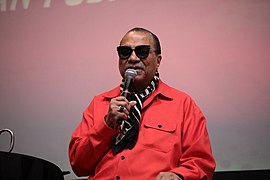 Billy Dee Williams (47949790201).jpg