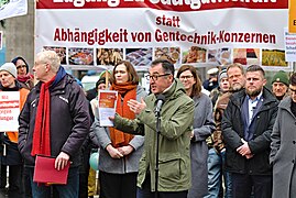 Cem Özdemir speaking at Wir haben es satt protest at GFFA in Berlin 2023-01-21 16.jpg