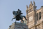 Thumbnail for File:Staatsoper Wien 2017 Statue Muse Pegasos Ernst Hähnel 1.jpg