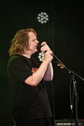 Lewis Capaldi - Ilosaarirock 2018 - 03.jpg