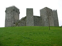 Castelo montalegre.JPG