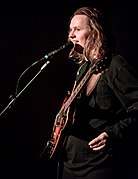 Lewis Capaldi 01 05 2018 -15 (38645887395).jpg