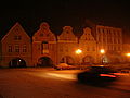 Polski: Rynek zimową nocą English: Market square in winter evening