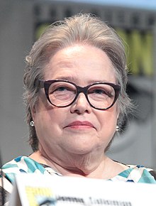 SDCC 2015 - Kathy Bates (19551149449) (cropped).jpg